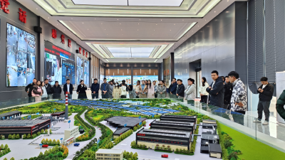 县委党校组织党外干部培训班学员深入工业园区开展参观学习活动