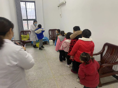 姚坪乡黄玉口小学:疫苗接种进校园  呵护关爱暖心田