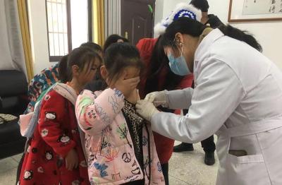 门古寺镇秦口小学：多措并举 推进流感疫苗接种工作