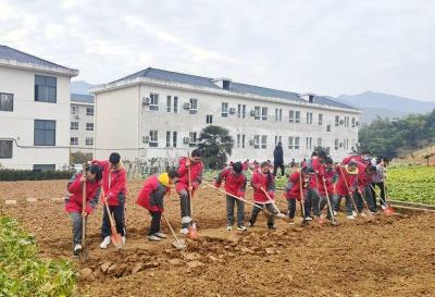 实验中学教联体：开展互换校园体验系列实践活动