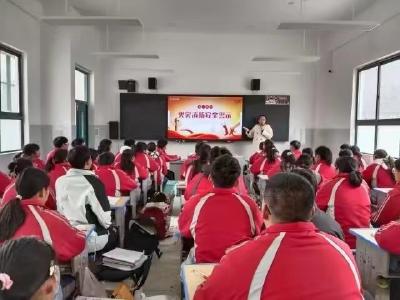 尹吉甫学校：开展夜间消防疏散演练