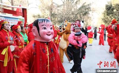 锦绣中国年｜新疆兵团各地社火表演闹新春