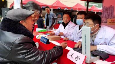 县卫健局：用行动说话   护航群众放心消费