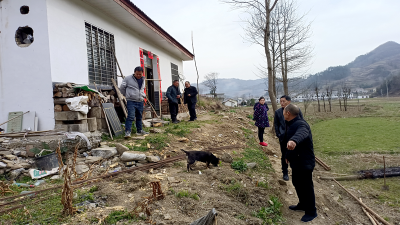 门古寺镇东河村：村干部巧调解 邻里纠纷“温情释怀”