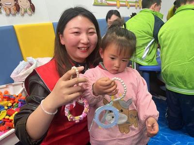 城关镇三海幼儿园：开展“DIY手工制作”亲子活动
