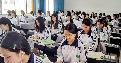 房县职校：别样的读书 全新的体验