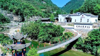 ​  丹江口、茅箭、竹山、郧西、房县等地网络媒体采风团走进青峰