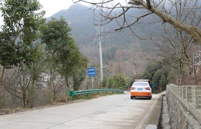 房县推动农村道路建养管护共享共赢