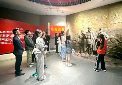 房县人民医院：传承五四使命 共颂五四之歌