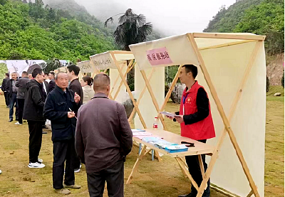 窑淮镇医保服务站：医保宣传不停歇 贴心服务暖民心