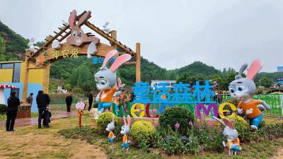 房县神农兔童话森林乐园开园  首日游客量超六千