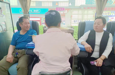 红塔镇财政所：无偿献血 传递爱心