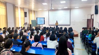 县实验小学：家校润心  成长同行