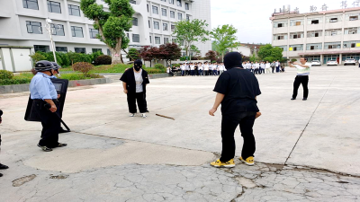 房县职校：开展反暴力反欺凌演练活动