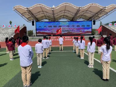 房县思源实验学校：临“震”不乱  安全“童”行