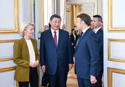 习近平同法国总统马克龙、欧盟委员会主席冯德莱恩举行中法欧领导人三方会晤