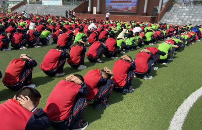 房县实验小学天明校区：开展防震演练 筑牢安全防线