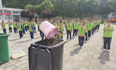 大木厂镇板桥小学：垃圾分类进校园 绿色环保润童心