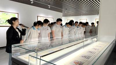 房县一中：感受艺术之美 传承优秀文化