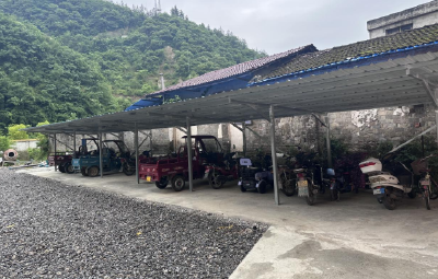 房县上龛乡：协商共建小车棚 “议”起行动解民忧