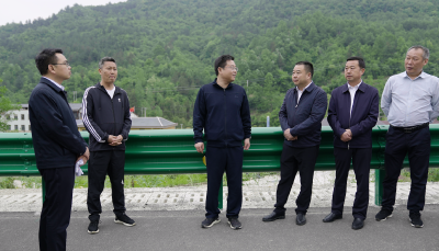 谢晓鸣检查督导假期道路交通安全保畅工作