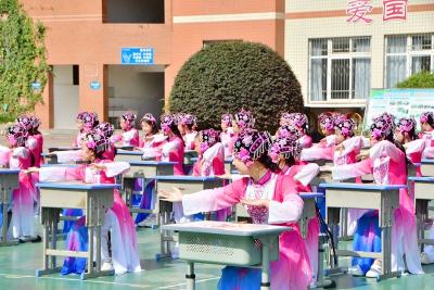 房县实验小学教联体：活力大课间 悦动越健康