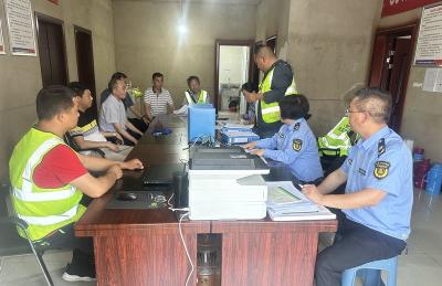 房县交通运输综合执法大队：扎实开展公路建设项目质量安全综合大检查