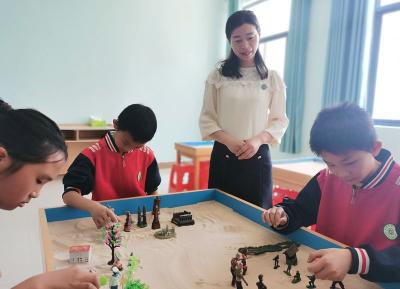 房县东城小学开展“5.25心理健康月”系列活动