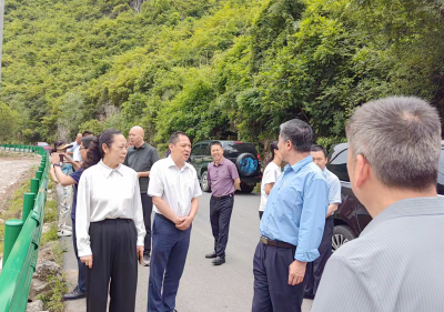 省财政厅二级巡视员刘安峰到马栏河流域尹吉甫段开展巡河督导检查