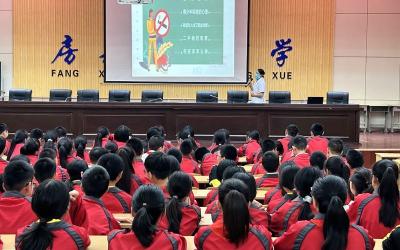 房县实验中学教联体：“烟雾缭绕”人易老 劝君长惜年少时