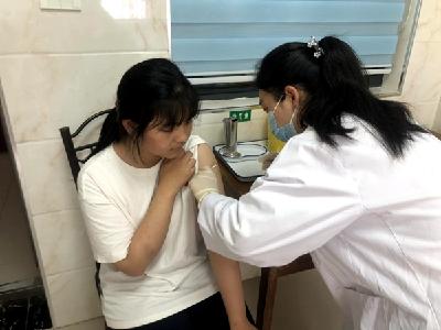 上龛乡：扎实开展适龄女生HPV免费接种工作