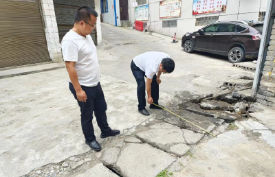 酷暑难挡为民心 真诚服务显真情