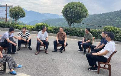 房县退役军人事务局：走访老兵暖人心 共同缔造显成效
