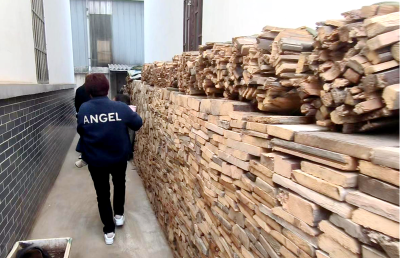 窑淮镇：齐心共建柴火房 和美环境大家享