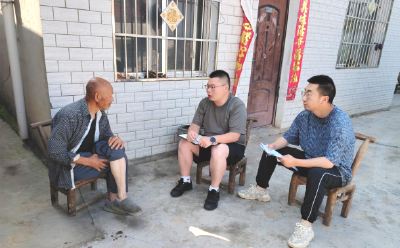 尹吉甫镇深入开展“五帮六送”走访活动