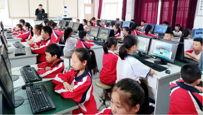 房县实验小学：开设人工智能与3D打印课  激发学生创新潜能