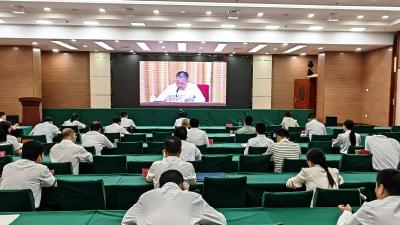 我县收听收看省、市校园安全工作视频会