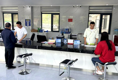 房县土城镇：“一网通”办效率高 便民服务称赞好