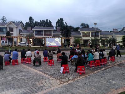 军店镇中村：小满广场笑声甜  共同缔造成效显