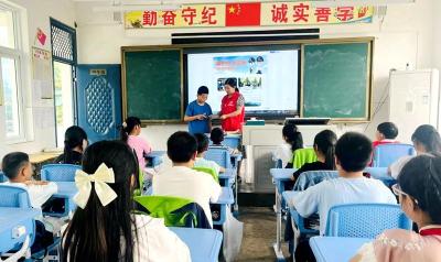城关镇三海小学：电力安全知识进校园