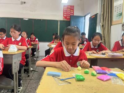 城关四中：与“泥”相约过端午