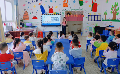 大木厂镇中心幼儿园：“目”浴阳光 “睛”彩童年