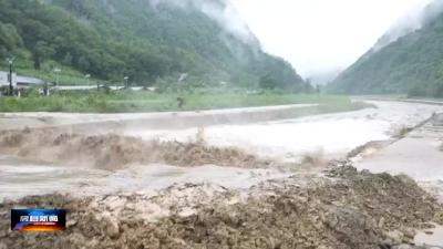 九道乡： 加固堤坝 保护烟田