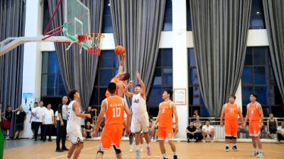 房县庆“八一”第十八届“双拥”杯军地篮球赛闭幕