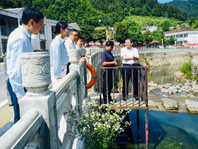房县五台乡：扎实推进“河长制”  绘就青绿山河新画卷