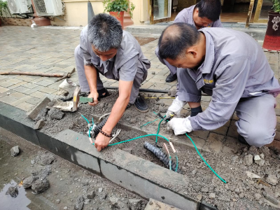 县城管执法局：为路灯“体检”除安全隐患