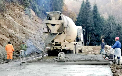 沙河乡：打通断头路 加快“襄十随神”融合发展