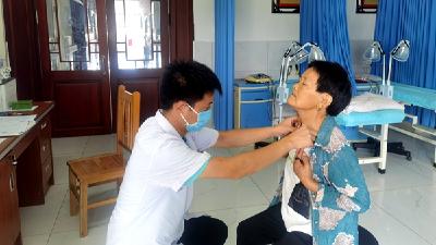 窑淮镇卫生院：“冬病夏治”正当时   “春夏养阳”三伏贴