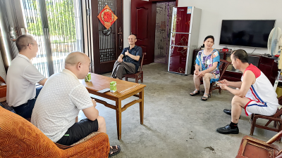 七河中学：走访慰问退伍教职工