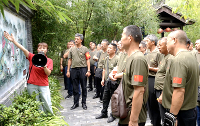 房县退役军人庆祝建军97周年